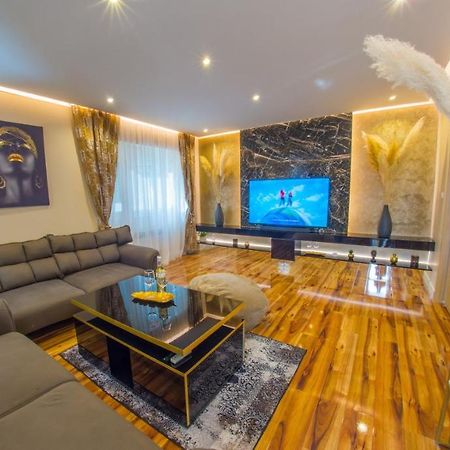 Luxury Apartment Black And Gold Mostar Extérieur photo