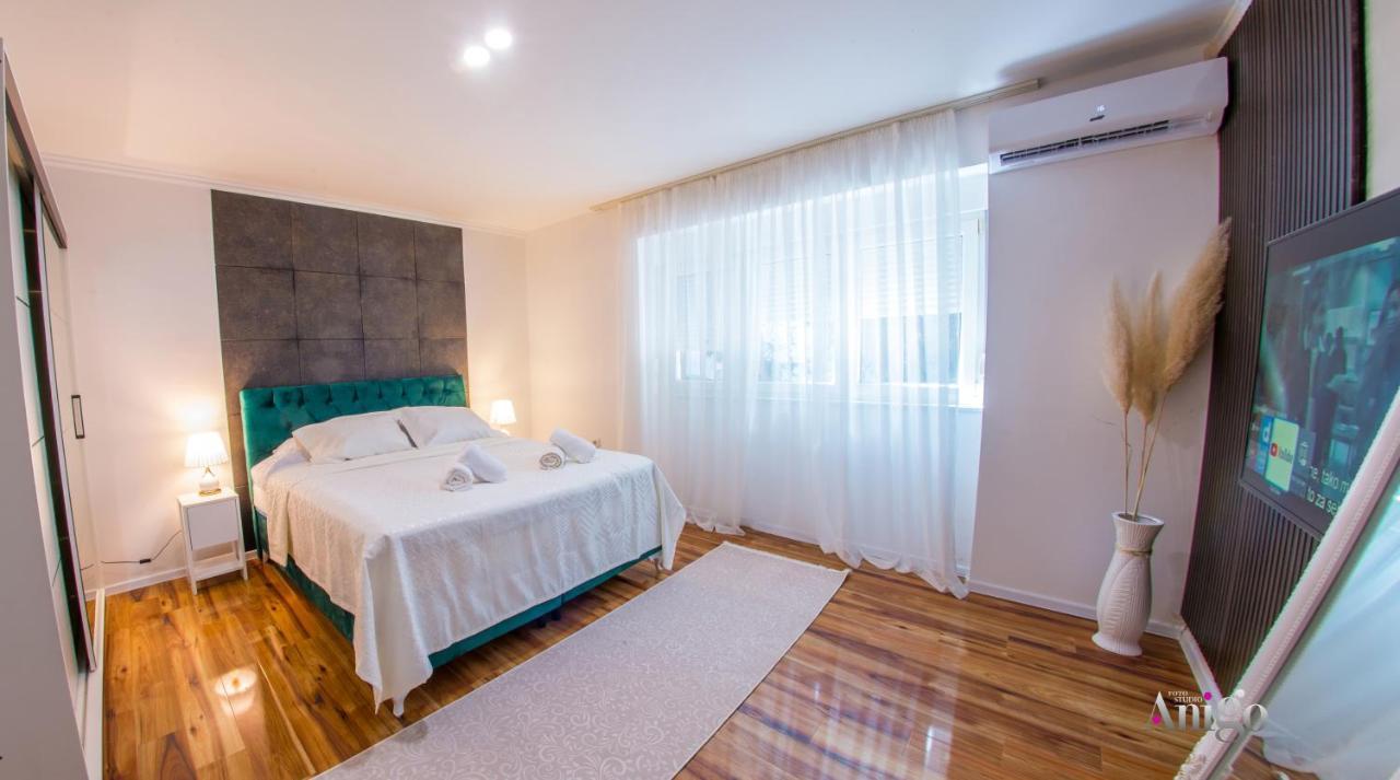 Luxury Apartment Black And Gold Mostar Extérieur photo