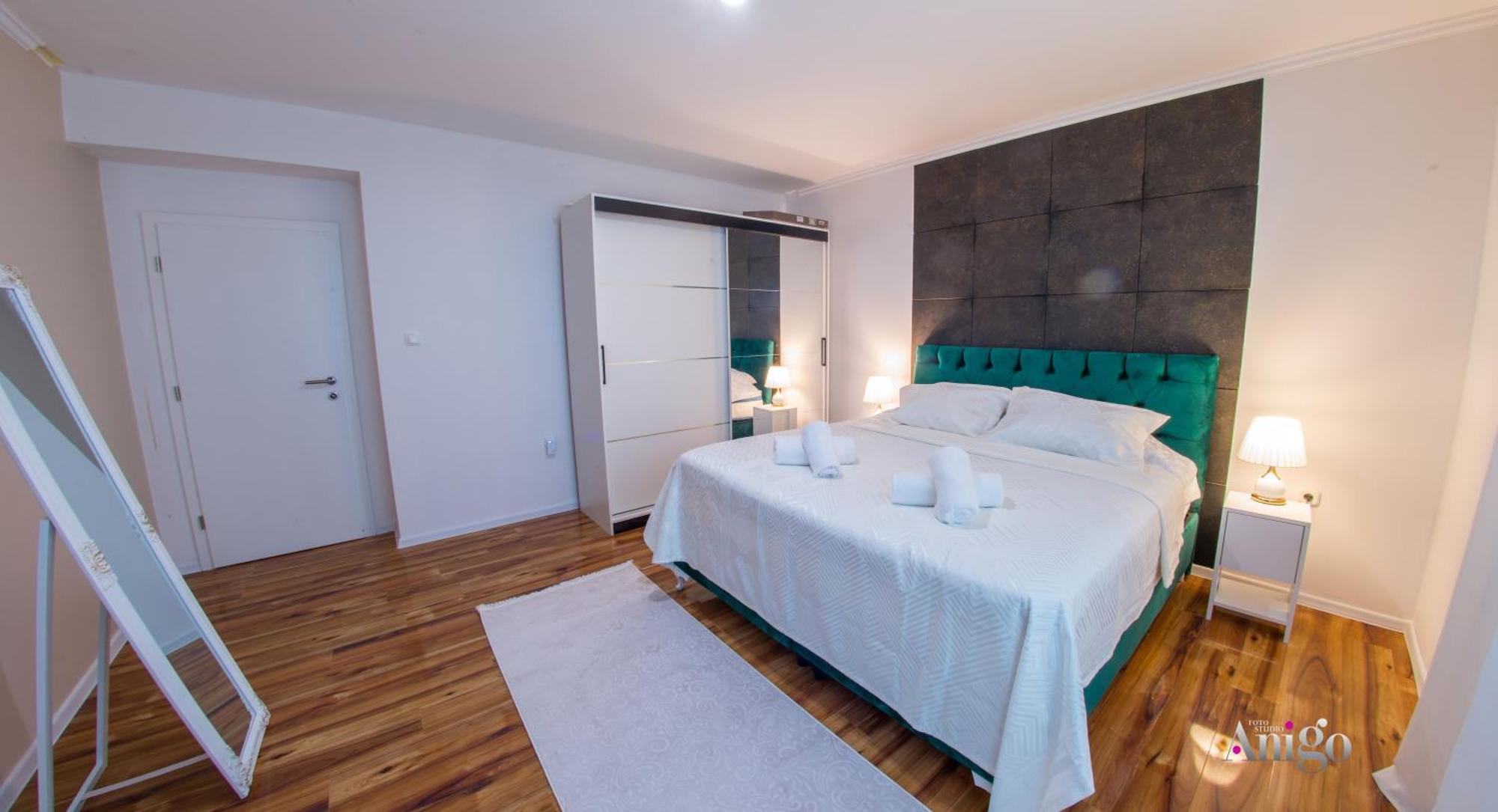 Luxury Apartment Black And Gold Mostar Extérieur photo
