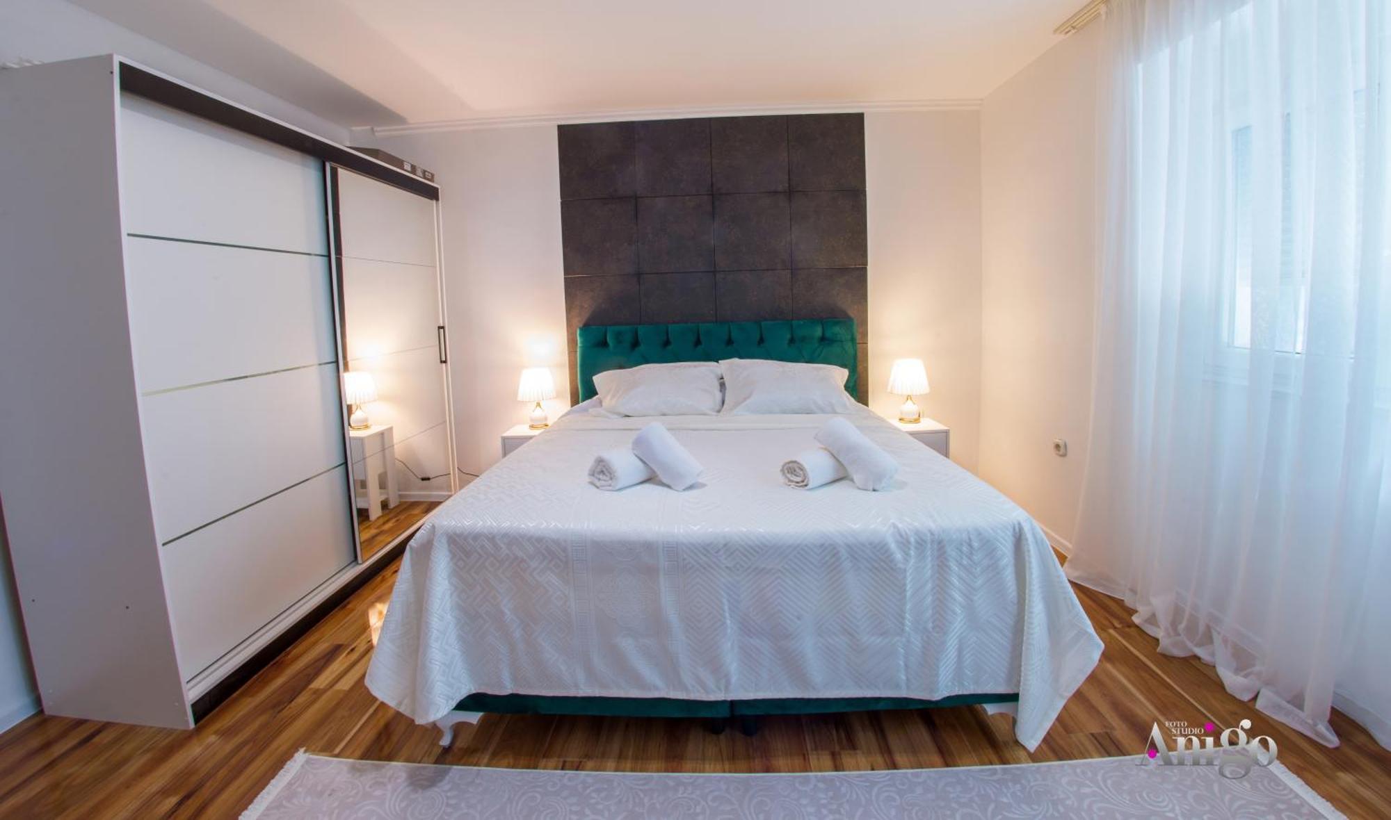 Luxury Apartment Black And Gold Mostar Extérieur photo