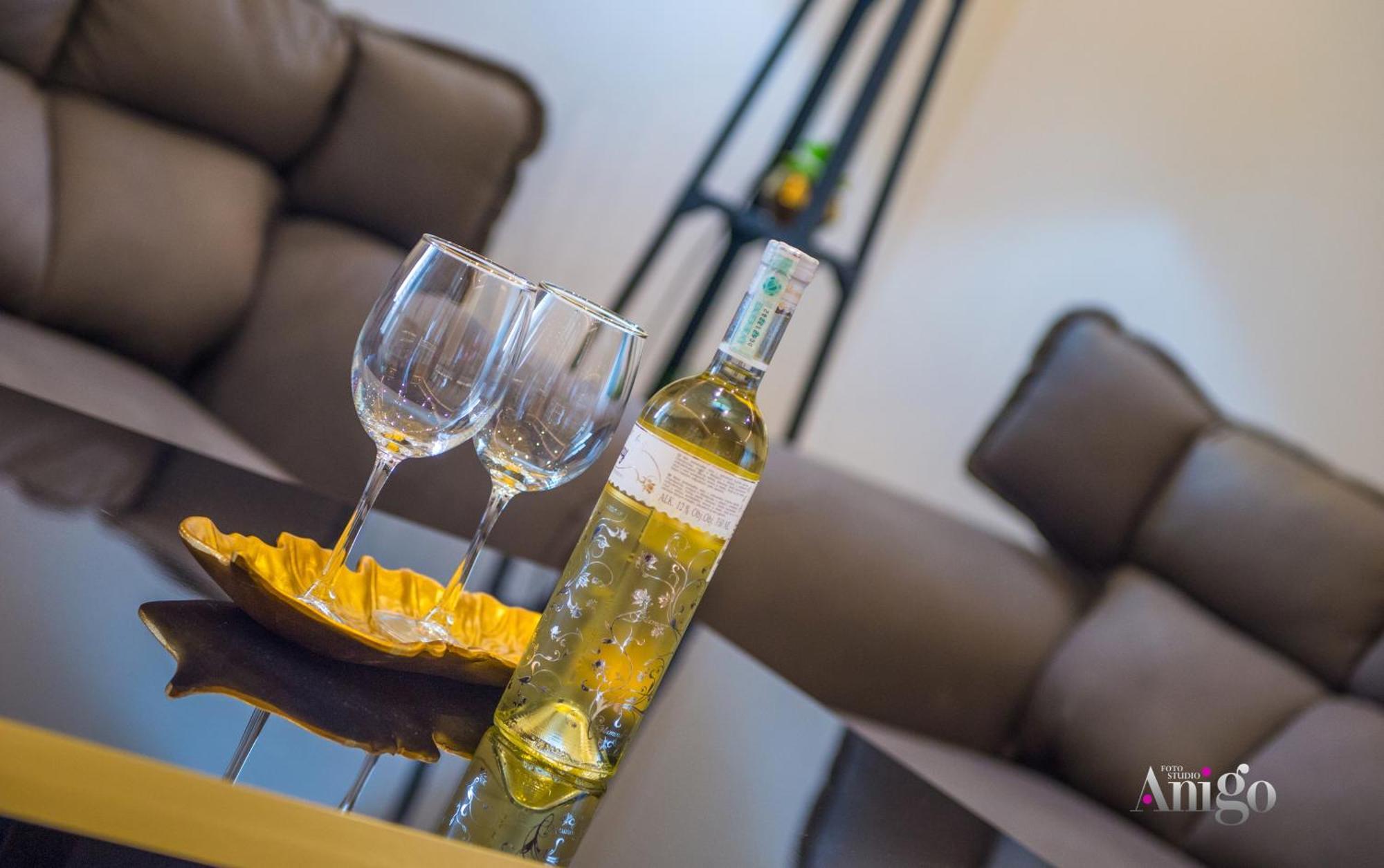 Luxury Apartment Black And Gold Mostar Extérieur photo